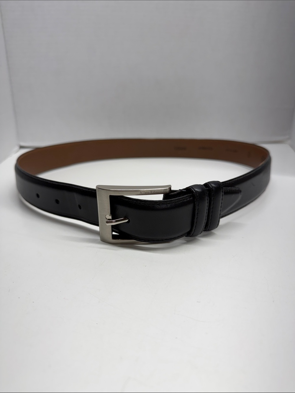 Allen Edmonds Belt Leather Adjustable Black Silver Buckle USA Men's Size 34